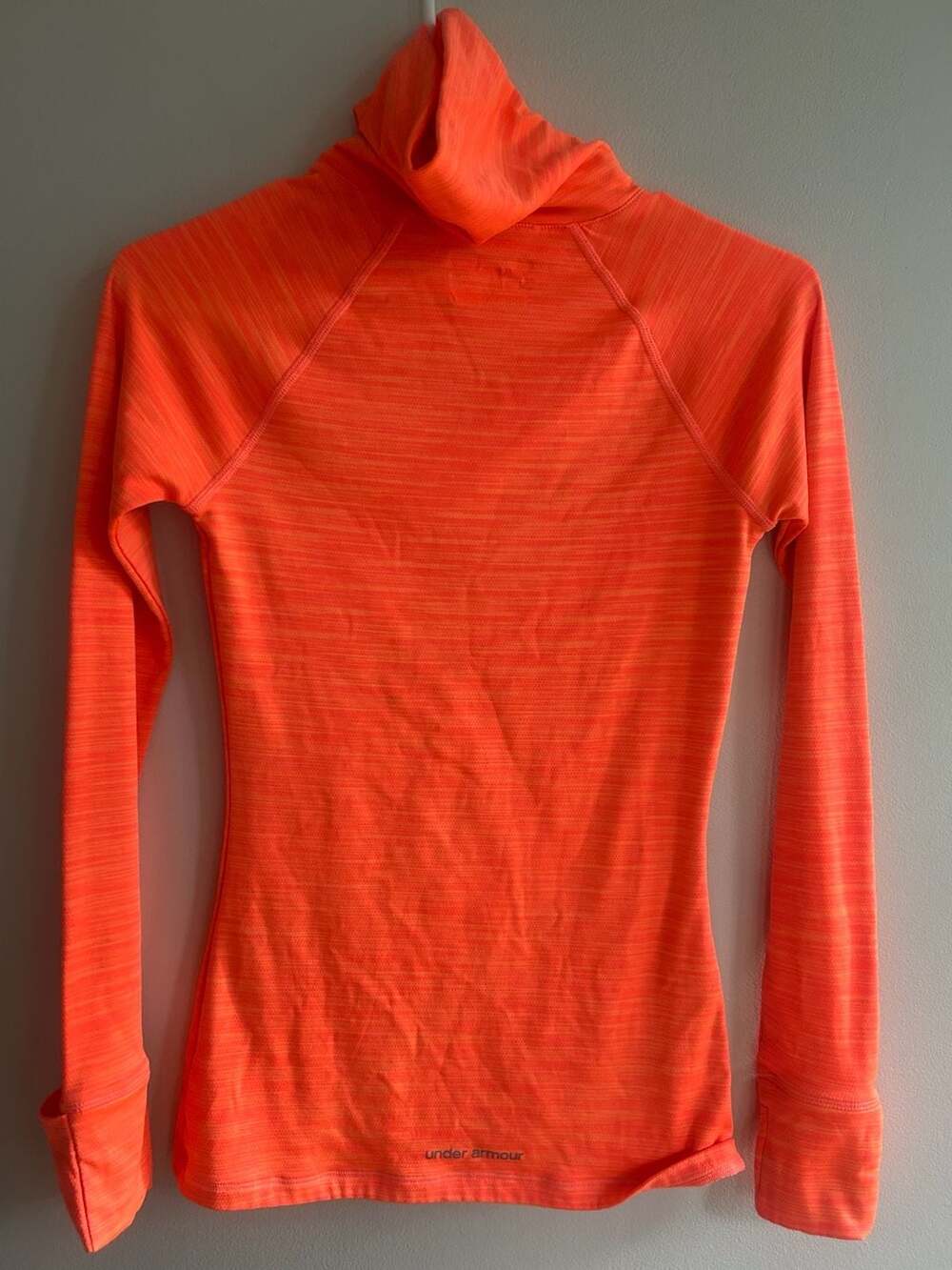 Under Armour Long Sleeve Athletic Top Size Small Orange Fitted - Picture 2 of 6